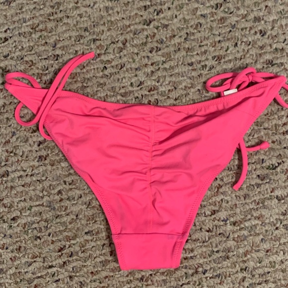Victoria's Secret Other - VICTORIA’S SECRET string bottoms. Size S Victoria's Secret Other - VICTORIA’S SECRET string bottoms. Size S
